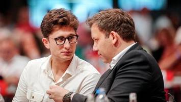 jusos kritisieren spd-spitze scharf: „marschieren in den abgrund“