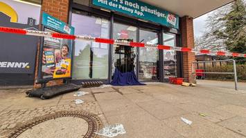 Mit Gullydeckel zu Penny: Polizei spürt Verdächtigen nach kuriosem Einbruch auf