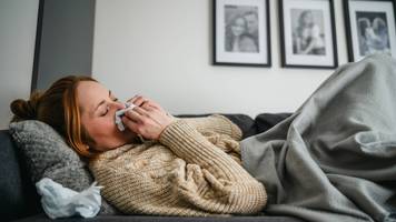 Schnupfen: Ursachen, Symptome und wann es gefährlich wird