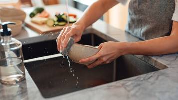 küche: spülmaschine oder handwäsche? das ist besser fürs abspülen