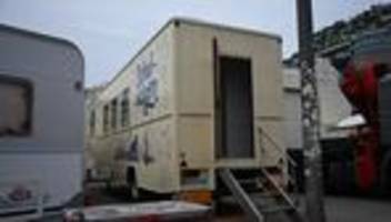 Buntes: Lernen mitten auf dem Rummel: Domschule wieder in Betrieb