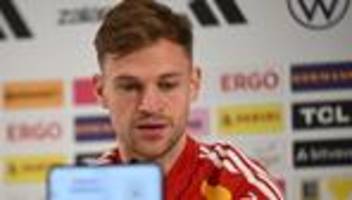 Fußball-Nationalmannschaft: Kimmich verteidigt Rüdiger: Keine Bauchschmerzen