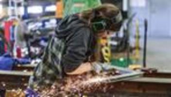 Statistisches Bundesamt: Ausbildungsberufe im Handwerk häufig unterdurchschnittlich bezahlt