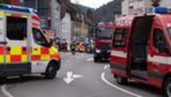 Unfall: Lastwagen erfasst Mutter und Kind - beide tot