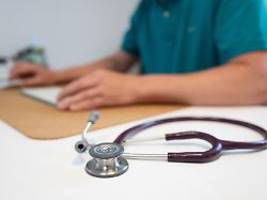 Krankenversicherung in der Krise: Sieben Maßnahmen, die Geld in die Kasse bringen