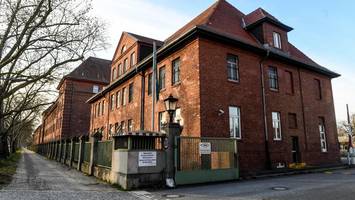 Abriss in Spandau: Wer jetzt auf den früheren Militärstandort ziehen soll