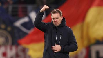 Sogar Raab kommentiert: Hier läuft Schweiz – Deutschland live im TV und Stream