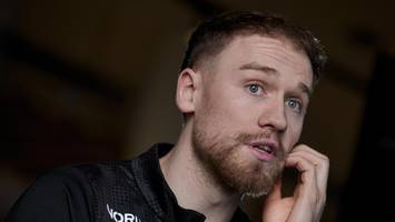 pytlick-posse: füchse bleiben ruhig, flensburg gerät unter druck