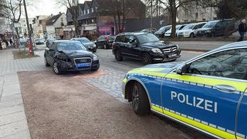 Auffahrunfall auf Parkstreifen führt zu langen Staus in Lohbrügge