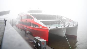 schwerer nordseesturm legt schiffsverkehr nach helgoland komplett lahm