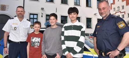 Leiche entdeckt: Polizei bedankt sich bei drei Schülern, die einen Vermissten gefunden haben