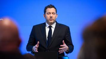 Rente, Steuern, Arbeit: Lars Klingbeils Rede ist brisante Anklage an die SPD