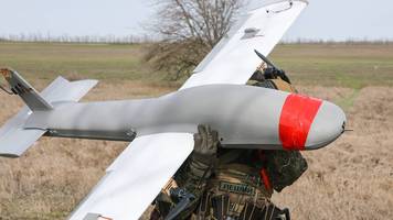 Russland rüstet seine billigen Kampfdrohnen mit zusätzlichen Batterien und hochauflösenden Kameras aus
