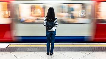 Studentin pendelt täglich 6 Stunden für die Uni – weil sie sich die Miete nicht leisten kann