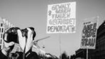 digitale gewalt : warum es so schwer ist, gegen deepfakes vorzugehen