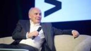 Fußball-Bundesliga: Hoeneß über Schiedsrichter: Technik erschwert die Arbeit