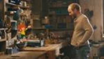 Im Fernsehen und im Streaming: Pumuckl im Doppelpack: Werkstatt-Glück und Ketchup-Sabber