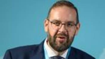 Schulen: Gordon Hoffmann - der mit den Schülern tanzt