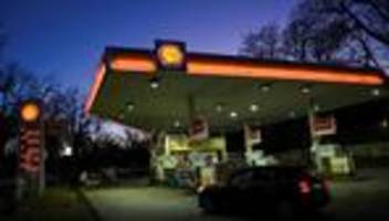 spritpaket: länder fordern Übergewinnsteuer gegen steigende spritpreise