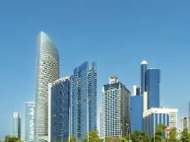 attacken auf mehrere staaten: iran feuert ballistische rakete auf abu dhabi - tote durch trümmerteile