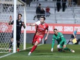 Jeder Meister soll aufsteigen: DFB-Showdown lässt zwei Lösungen für Regionalliga offen