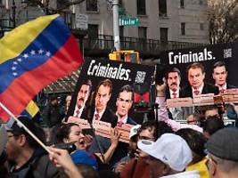 Streit um Anwaltskosten: Abgesetzter Präsident Maduro wird bei Gericht vorgeführt