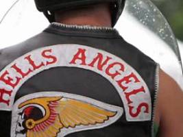 Wegen Mordes gesucht: Ermittler beschlagnahmen toten Hells-Angels-Boss
