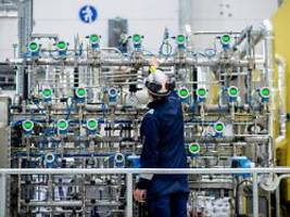 greift der staat ein?: wenn es so weitergeht, bleiben die gasspeicher leer 