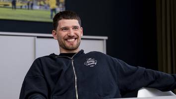 BVB-Torhüter Kobel im Interview: „Meine besten Jahre liegen noch vor mir“