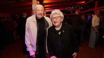 Tee kochen und Powerbank für die Beatmungshilfe