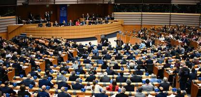 EU-Parlament stimmt für Abschiebezentren in Ländern außerhalb der EU