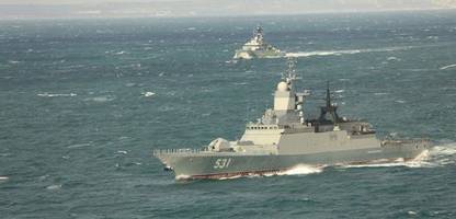 entscheidung von keir starmer: großbritannien will wladimir putins schattenflotte abfangen