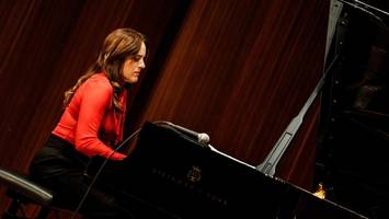 schöne Überraschung! nach dem konzert gab es für fans eine besondere freude