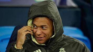 mrt am falschen knie von mbappé? medien machen real-Ärzte komplett lächerlich