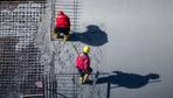 Arbeit: Ifo: Stellenabbau etwas langsamer, aber keine Trendwende