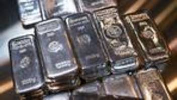 Betrug: Senior übergibt 50 Kilogramm Silber nach Schockanruf