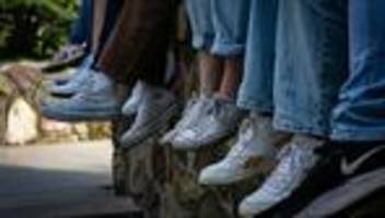 Sexualisierte Gewalt: Viele junge Menschen laut Studie von sexualisierter Gewalt betroffen