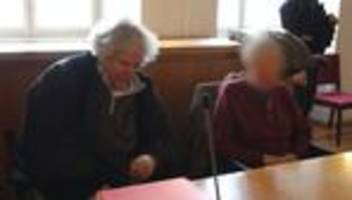 Äußerst brutale Tat: Senior nach Angriff auf Ex-Frau zu Haftstrafe verurteilt