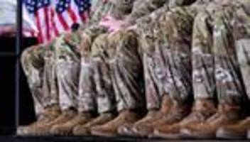 Irankrieg: USA könnten laut Medien 10.000 Soldaten in Nahen Osten schicken