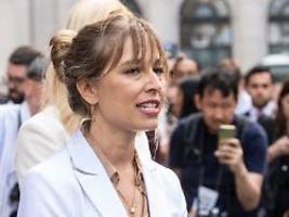 Namen ungeschwärzt öffentlich: Epstein-Opfer verklagen US-Regierung und Google