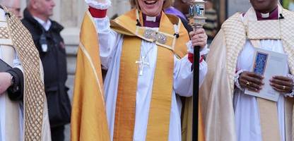 sarah mullally: erste frau als erzbischöfin von canterbury