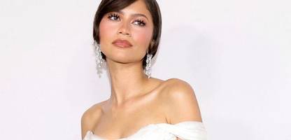 zendaya schlüpft auch auf dem roten teppich in die rolle der braut