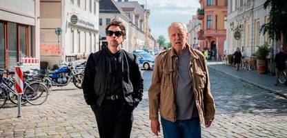 »polizeiruf 110 – goldraub«: ein krimi, bei dem man selbst wieder mit dem rauchen anfängt