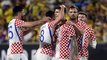 nächster vuskovic-hammer: jetzt trifft der hsv-teenie auch noch für kroatien