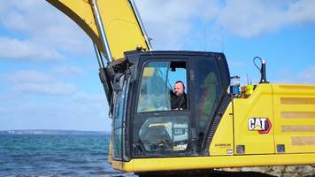 Baggerfahrer Arnold gab Buckelwal den entscheidenden Schub