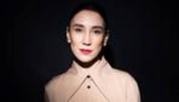 hass im netz: gegen die wand