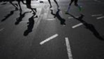 Laufen: Halbmarathon in Berlin: Zwischen Stimmung und Sperrung