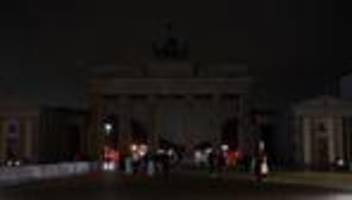 earth hour: mehr als 500 deutsche gemeinden an earth hour beteiligt, sagt wwf