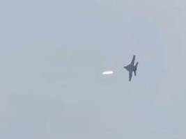 revolutionsgarden feiern dennoch: bericht: us-kampfjet entkommt hauchdünn iranischer rakete