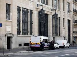 Selbstgebauter Sprengsatz: Polizei vereitelt Anschlag auf US-Großbank in Paris